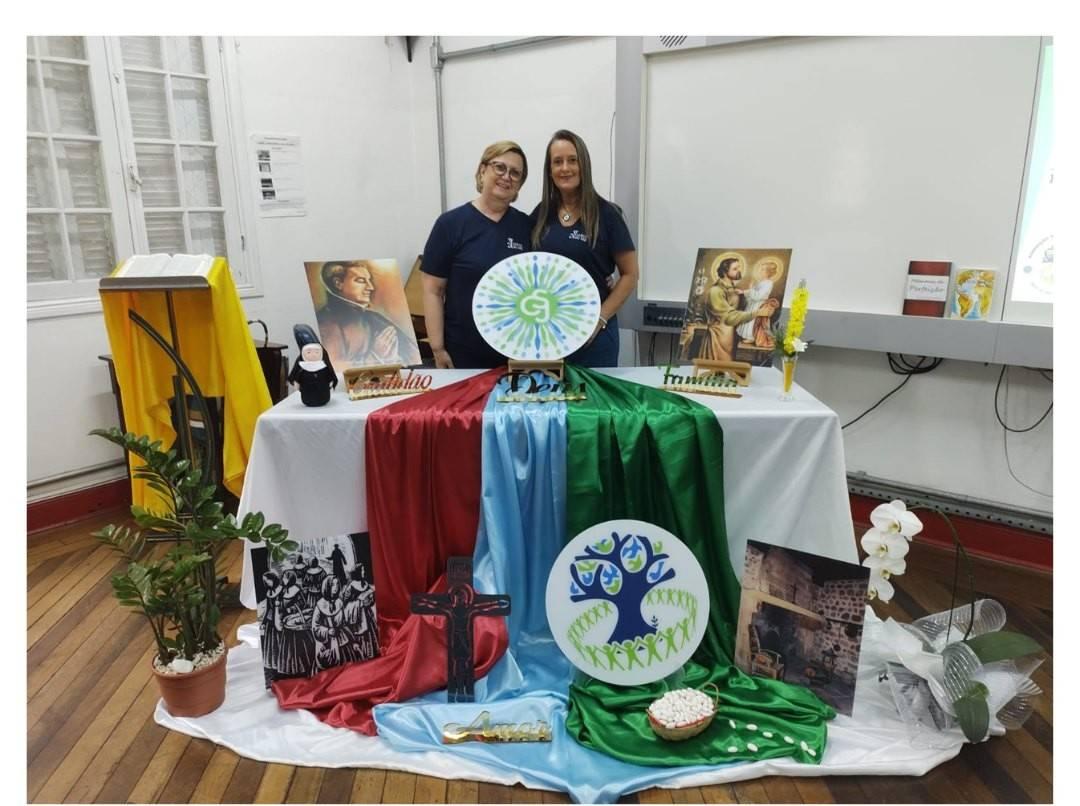 FORMAÇÃO PARA COLABORADORES SOBRE ESPIRITUALIDADE E CARISMA DA CONGREGAÇÃO COLÉGIO SÃO JOSÉ - SANTOS/SP